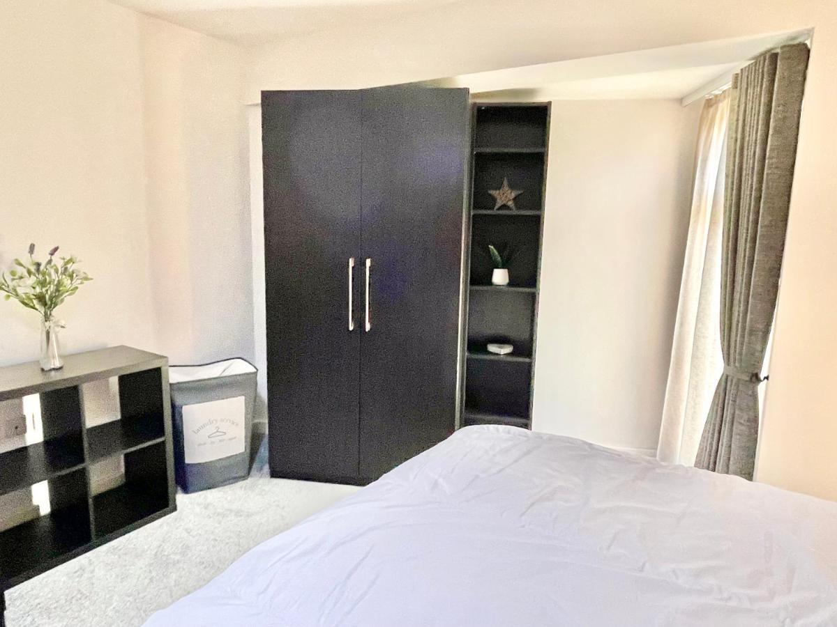 Garden View - 2 Bedroom Bungalow York Luaran gambar
